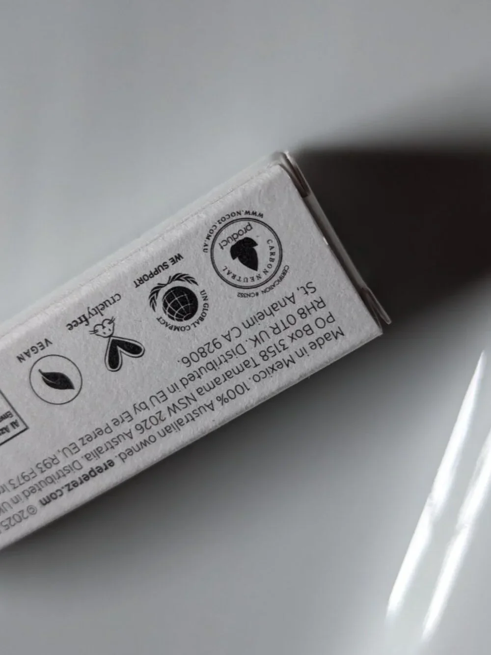 Ere Perez aloe gel lash & brow mascara a clear all-in-one mascara and brow gel